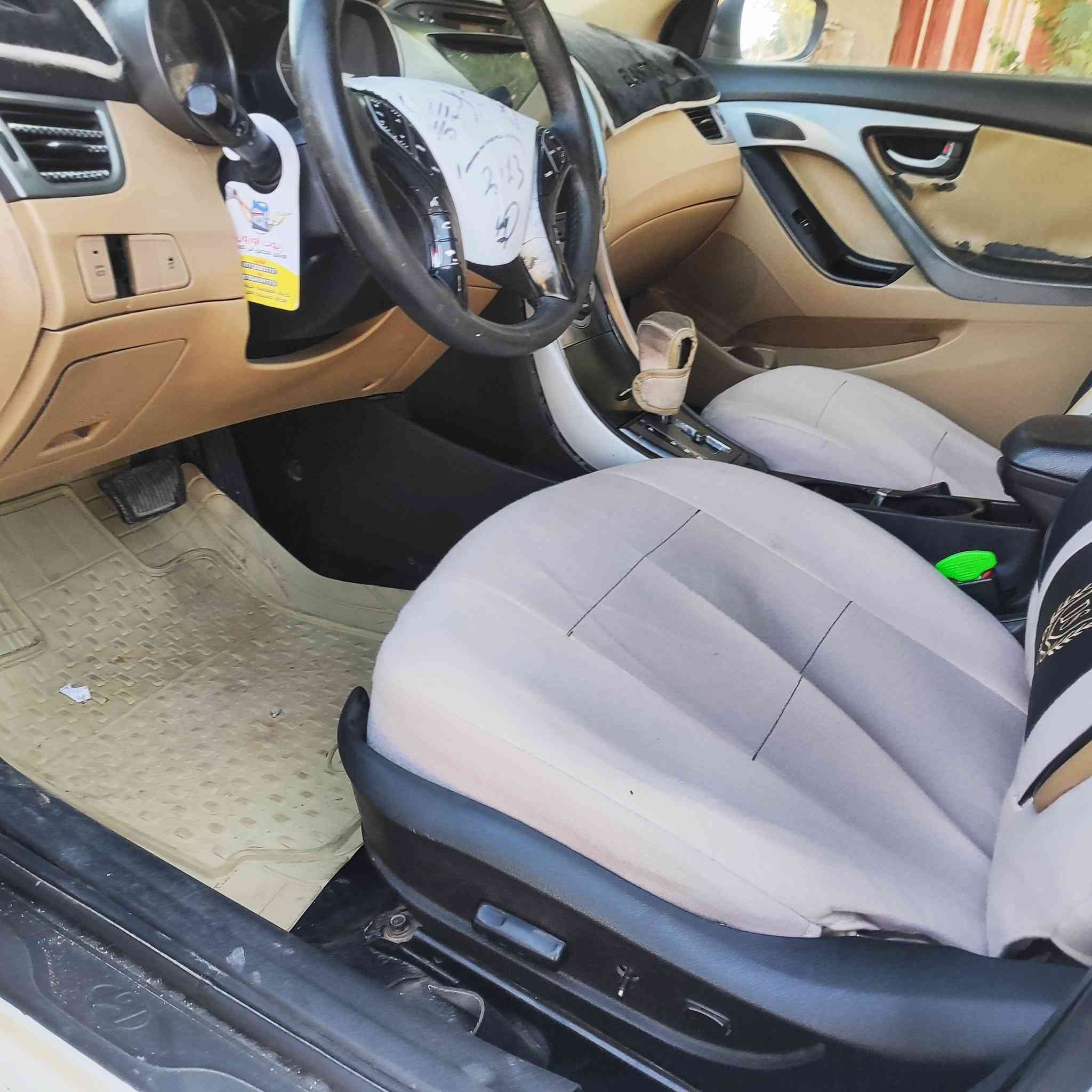 السلام عليكم النترا البيع موديل 2013وارد امريكي مكينه وكير كفاله 1800 مواصفات بصمه  فتحه تحكم ستيرن جهتين شاشه كامره خلفيه كشن كهربائي كشنات جلد تدفه تبريد حداديه خلفي امامي جديده كهربائية فول شغال تخم تاير بيه جوملغ وباب جهت اليسره سعر 93 العنوان كربلاء ***********
