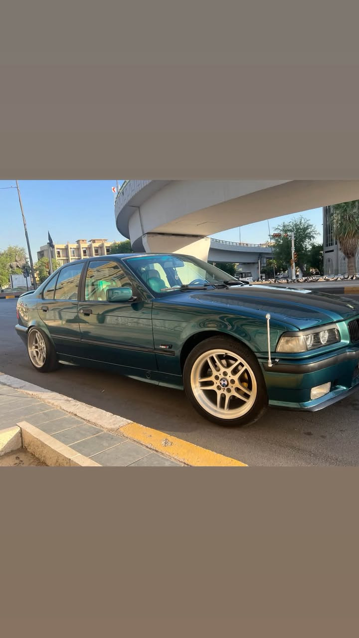 السلام عليكم بي ام e36 325i 1992
اوتوماتيك ارقام جديدة هزة جديدة سنوية باقيلها قليل 
من انظف بي امات بغداد
كفاله صبغ فقط جمالية 
🔋كير محرك بلاد
🔋تبريد ثلج 
🔋رقم بغداد مكانها بغداد الصالحية 
🔋تايرات جدد ويالة اصليات رياضي
🔋مازدات سوارات نشرات تحكم من التليفون الوان هواي ونشرات جدد
🔋دوشمة جلد فيروزي تخبل والبلاد بيجي هم جلد
كل كلام قليل بحقها اي نقص مابيها فقط ملاحظات بسيطة رايدها مراوس بسيارة اشتغل بيها خصوصي فقط وانطي فرق او اخذ فرق حسب السيارة والنظافه
السيارة ما تعجبك صعد المنشور بالصلاة على محمد والله يرزق الجميع ان شاء الله❤️
***********
