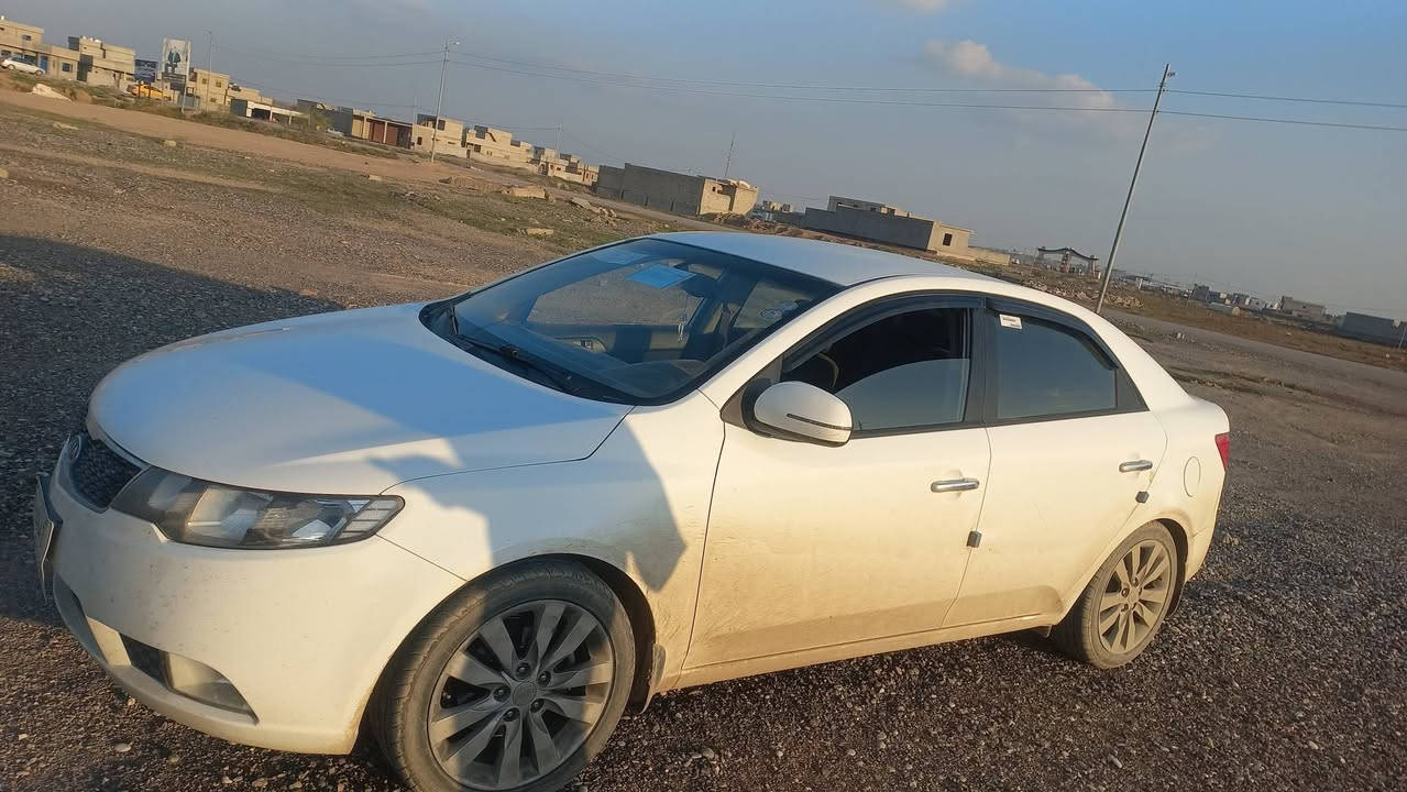 للبيع سيراتو 2012 بدون صبغ
ترهم مقدمه والباقي بالشهر ***********
