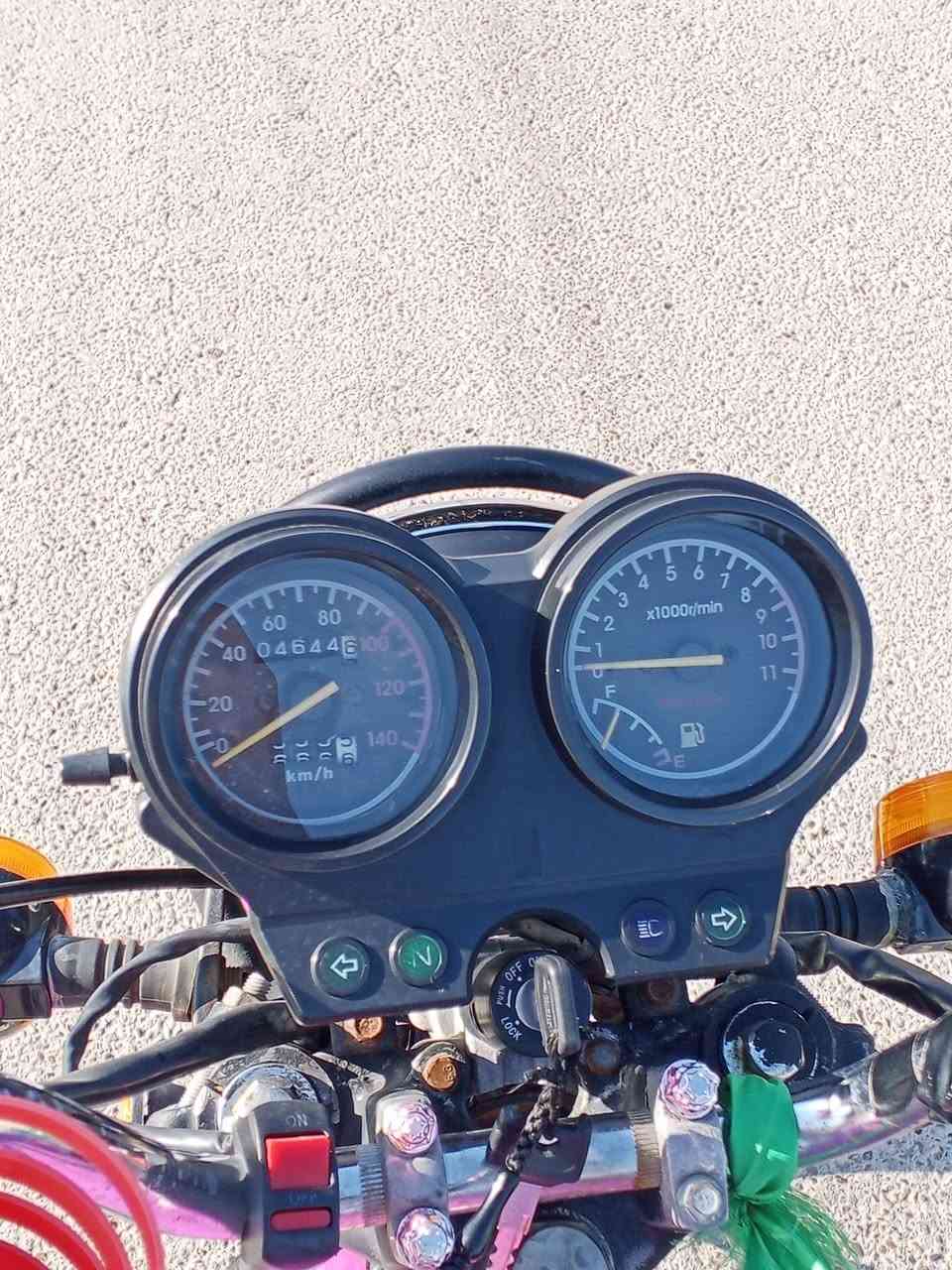 السلام عليكم دايون للبيع موديل 23 اوراق سكنر مكينه 150مكفوله من كلشي مكان حله حمزه الغربي  ***********
