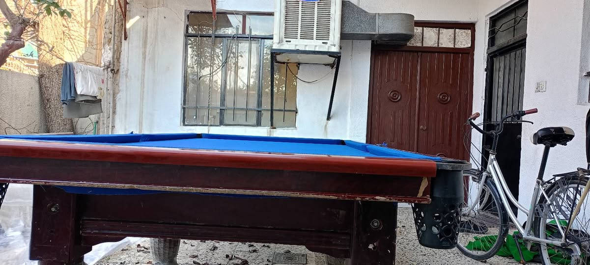 السلام عليكم ميز بليارد للبيع مكاني الموصل سعر 200مستعجل بي كسر خفيف مايضر العب كسر يم الجيب للتواصل ***********
***********
