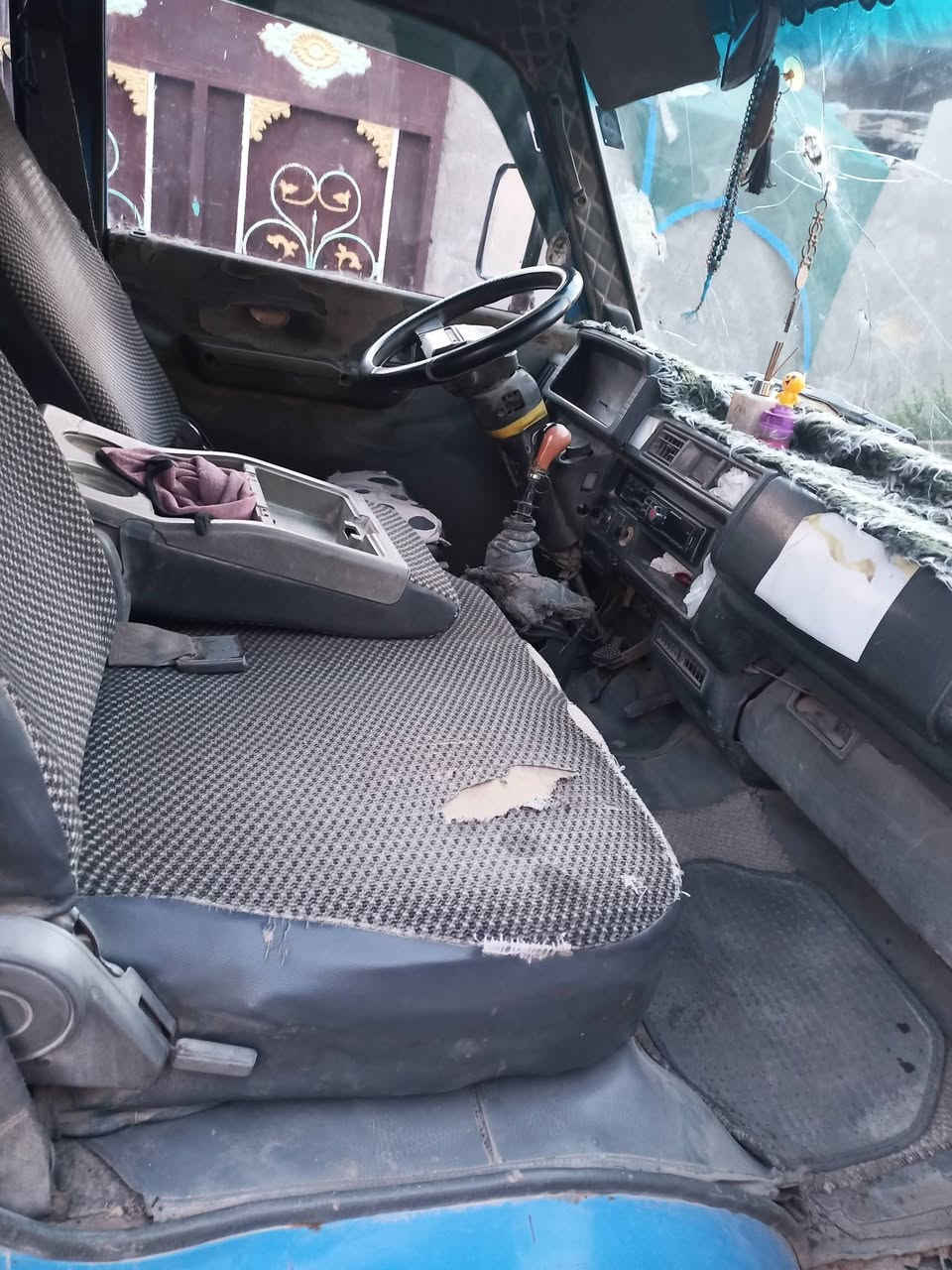 السلام عليكم 

كيا بنكو موديل 94  /  6جنكال  

مشروع وطني بأسمي تحويل ثاني يوم 

بيه خويسات قليل تخم تاير

#مكفوله_كفاله_عامه 

السعر 45 وبيه مجال قليل  العنوان ابو غريب الحصوة 
 
أستفسار اكثر الاتصال على الارقام 

***********

***********
