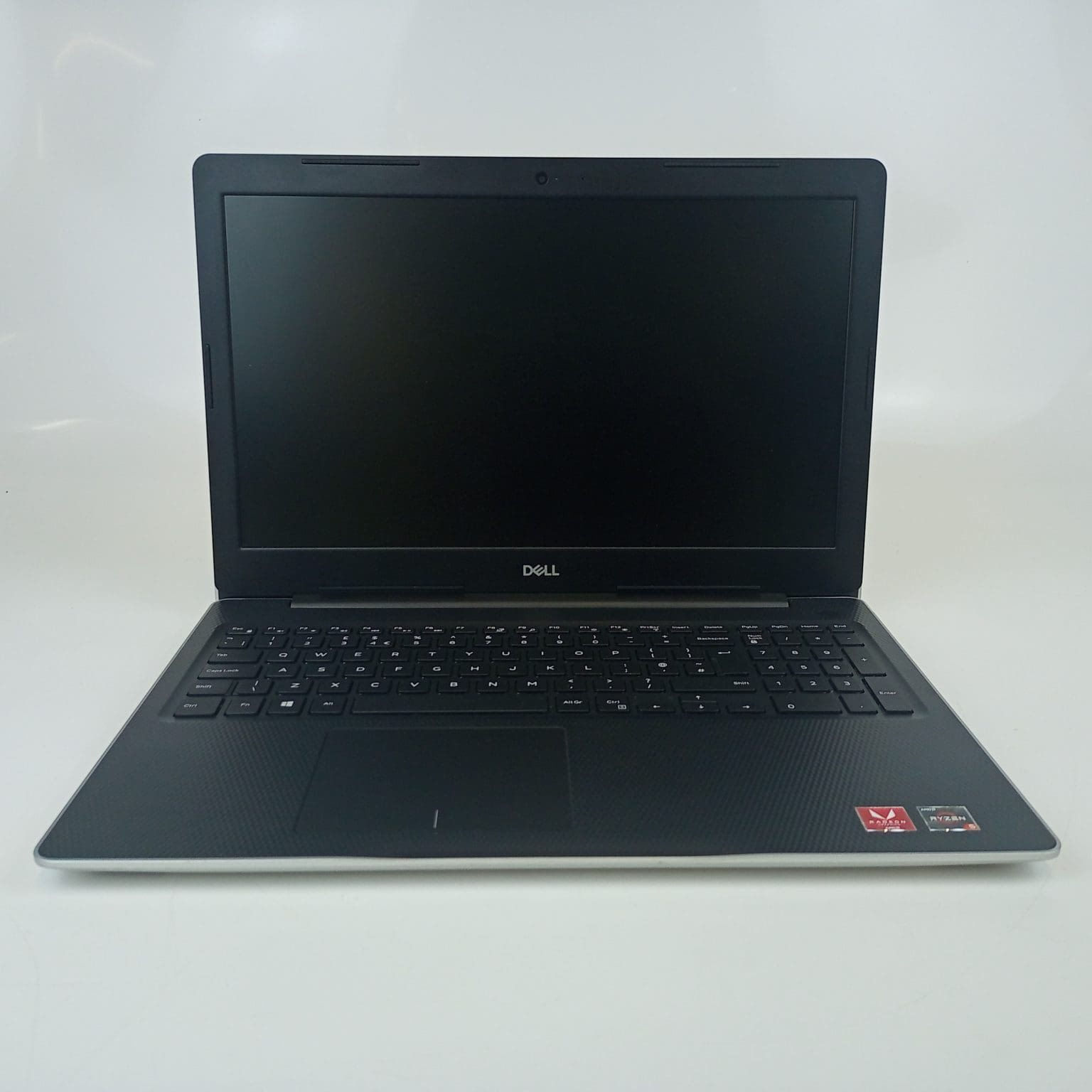 � لابتوب dell Inspiron 3585 – AMD Ryzen 5 2500U + رام 8GB 🔥
💻 المواصفات الأساسية:

 • المعالج: AMD Ryzen 5 2500U
 • الرام: 8GB
 • التخزين: SSD 512GB + HDD 512GB
 • الشاشة: 15.6 إنش 
 • كرت الشاشة: AMD Radeon Vega مدمج
 • الواي فاي + بلوتوث + منافذ HDMI & USB

⚡ مميزات التخزين المزدوج:

 • SSD لتشغيل الويندوز والبرامج بسرعة خارقة
 • HDD لتخزين الملفات والفيديوهات بسعة كبيرة

🎯 مثالي لـ: الدراسة، العمل، التصفح، والأفلام


**إذا كنت صاحب هذا الإعلان وتريد حذفه لأي سبب، رجاءا أرسل رسالة إلى الدعم الفني**