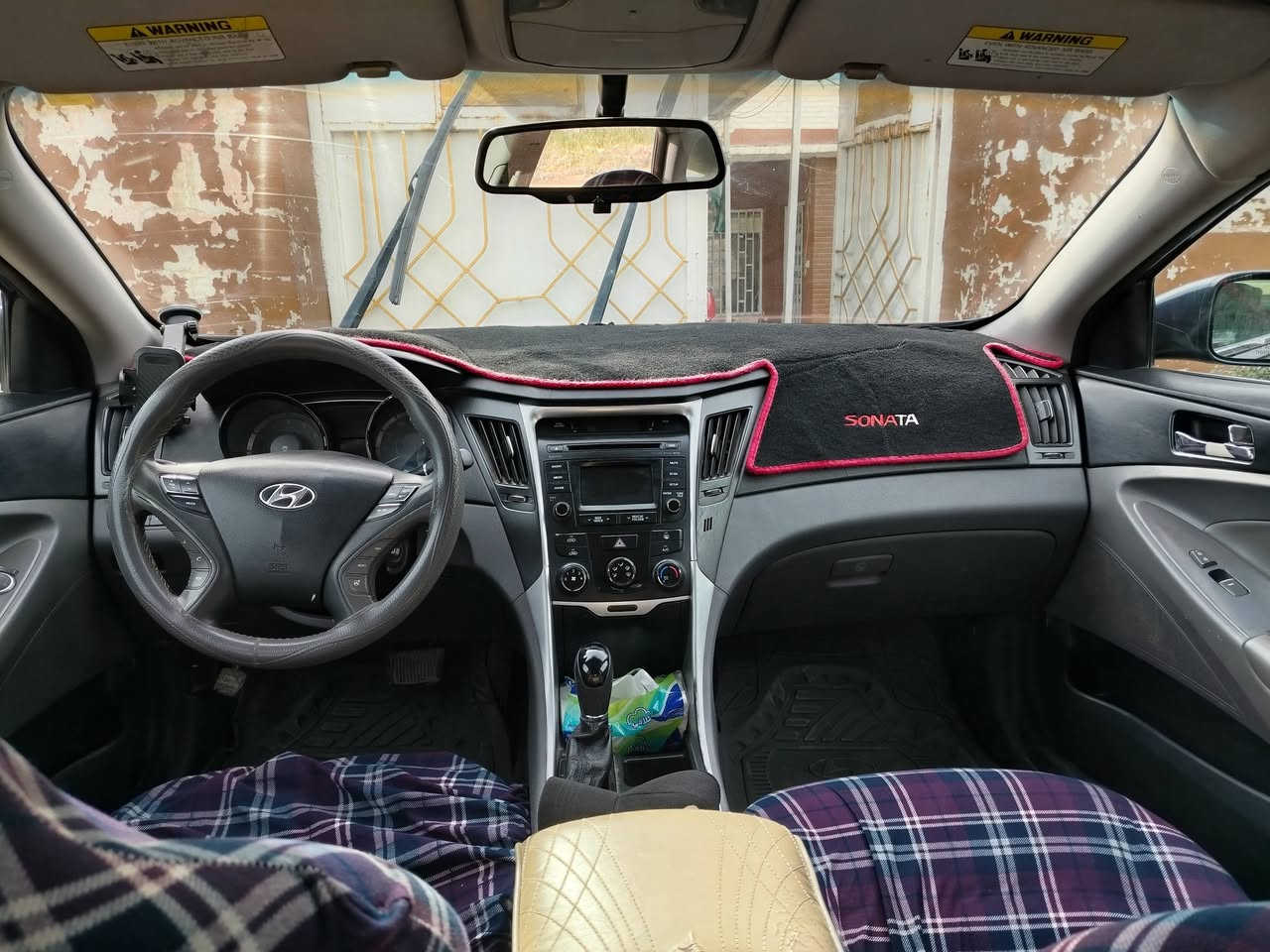 سلام عليكم سوناتا للبيع موديل ٢٠١٤ رقم بابل حادثها جاملغ خلفي وقبق جنطه وبيها نص باب كلير الباقي كفاله بجم كبس مكينه وكير تبريد تدفئه مكفوله سعر ١٠٦ وبيها مجال مكان بابل رقم الهاتف ***********
