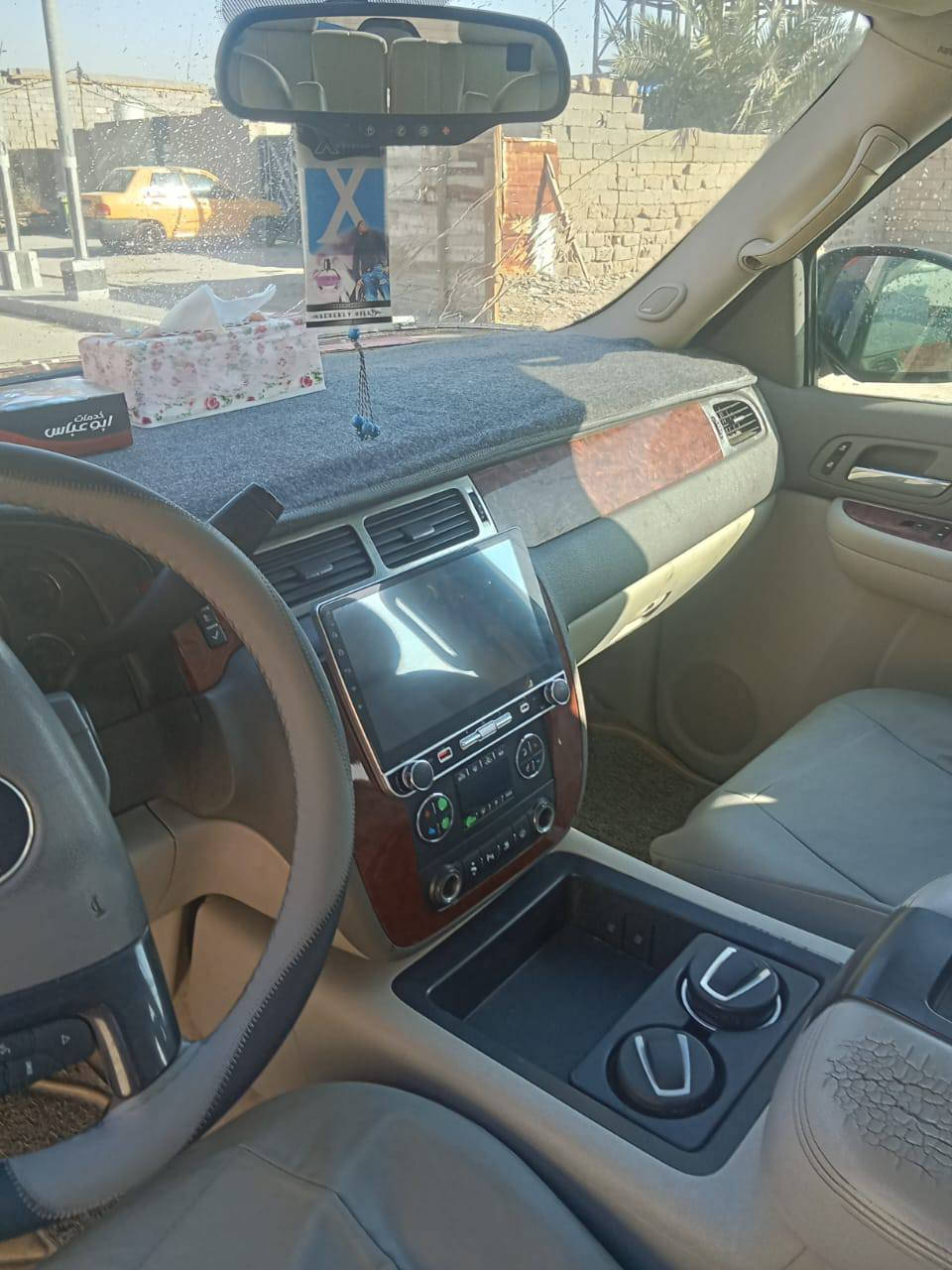 يالله السلام عليكم (ملاحضه اني مكلف بل نشر) خوان سياره تاهو البيع بيهه صبق بل جاملق اليسر الباقي كلا كفاله 8سلندر تحويل ثاني يوم المديل2007 السعر185وبيهه مجال العنوان بصره دور الشرطه رقم الهاتف ***********
