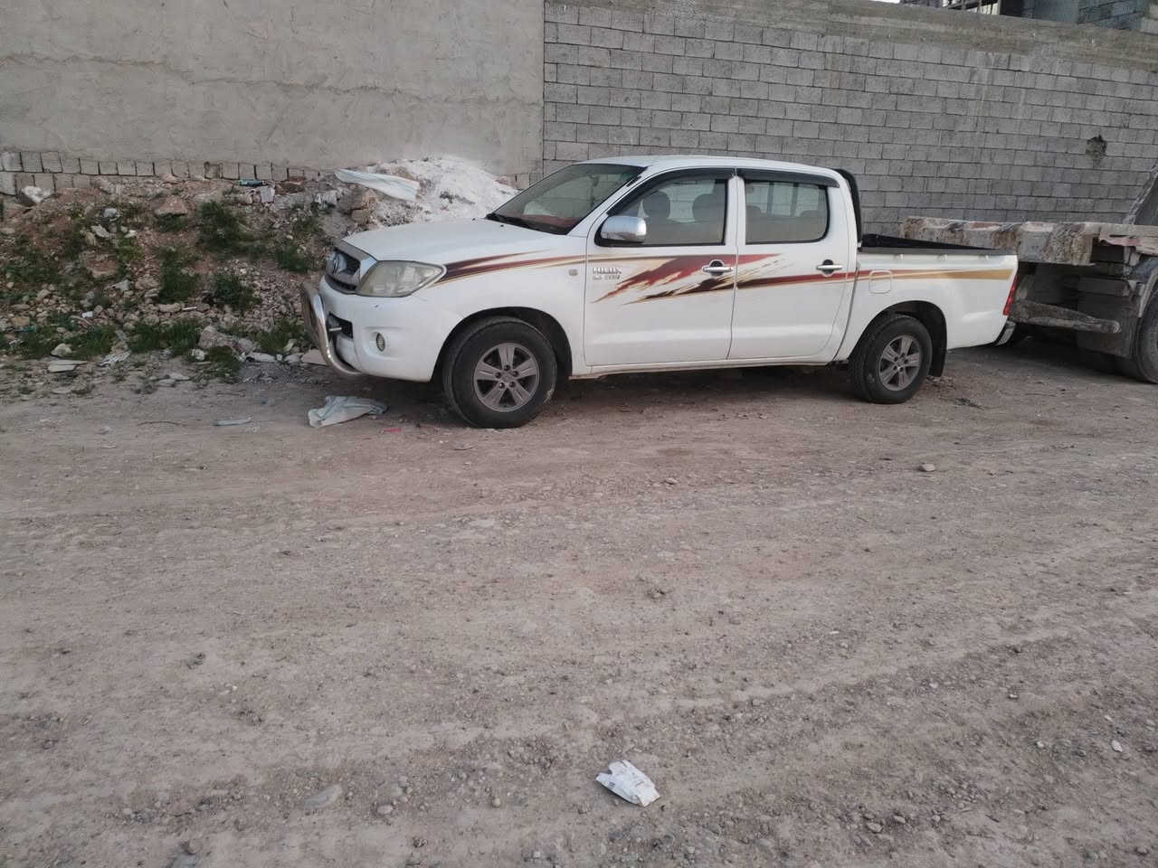 تويوتا هايلوكس 2006 للبيع بيها بوند وجاملق تبديل العنوان الموصل رقم اربيل جديد بسمي السعر 145 وبيها مجال للمعلومات اتصل
***********
