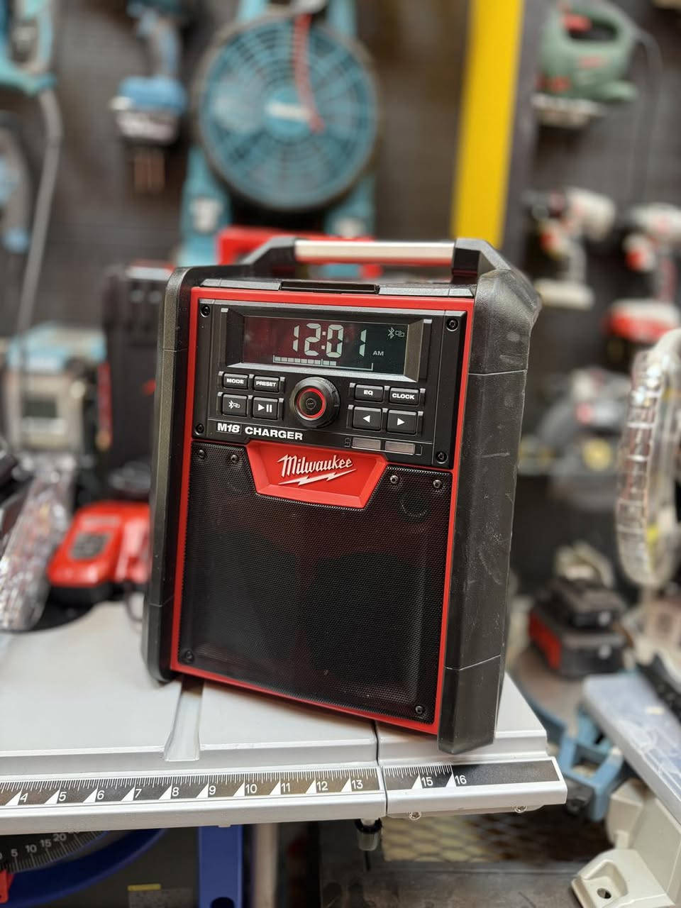 متوفر سماعة سبيكر ميلوكي + شاحن بطاريات
اصدار حديث
مكان مخصص لتلفون
Fm
Am
بلوتوث
AuX 
منفذ USB 
مطكاكة
متوفر كامل او فارغ 

🔹للاستفسار او اتصال : 
خاص او على ***********

🔹متوفر خدمة توصيل

تيك توك www.tiktok.com/@userdcp33jbafs

موقع المعرض Use Waze to drive to العمل, شارع الاورزدي, Baghdad, Baghdad Governorate: https://waze.com/ul/hsvzt6tqvu

https://www.messenger.com/channel/.              رابط القناة 100064652867699
