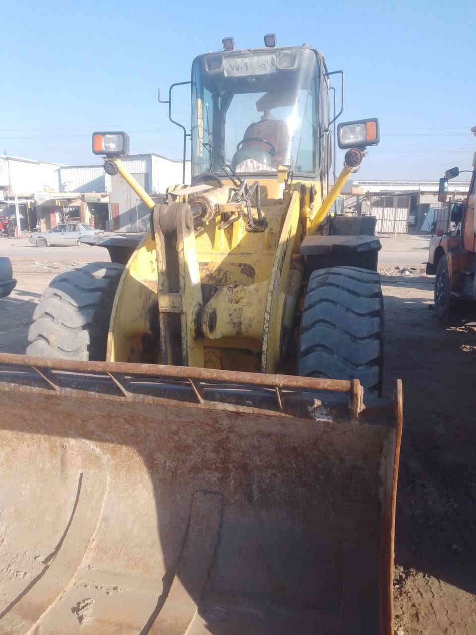 شفل كوماتسو للبيع حجم 270موديل 202محرك كمنز102كيرzff160 بسمي أربيل ***********/7865115929
