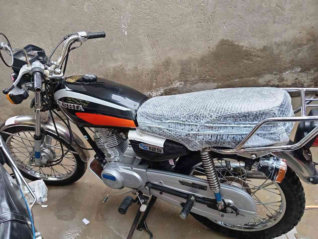 دراجه ارشه وراق   صوليه موسكنر صليات  وبلجيس  مال معاتب ومال جناي مديل 2020 ولمكينه 22 كلن نقص مابيه لسعر600وبيه مجال حك الكروه كهرباياته عله الفحص  شرط نضافته ٩٠٪ شرط كوت حي الجهاد***********
