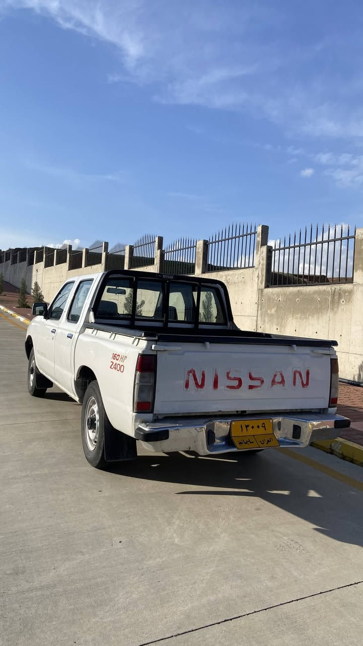 ڕەقم سلێمانی 
نیسان پیکاب مۆدێل  Z 2002بۆ فڕۆشتن
سەنەوی  تا کۆتی2027 تازەیە 
تاقم تایە  تازە  
گیڕ و  مەکینە  بە شەرتی 
فەحس تەحویل بەشەرت
دوو پارچەی بۆیاخە 
شوێن سلێمانی.
85$.                        0770 832 31 02
