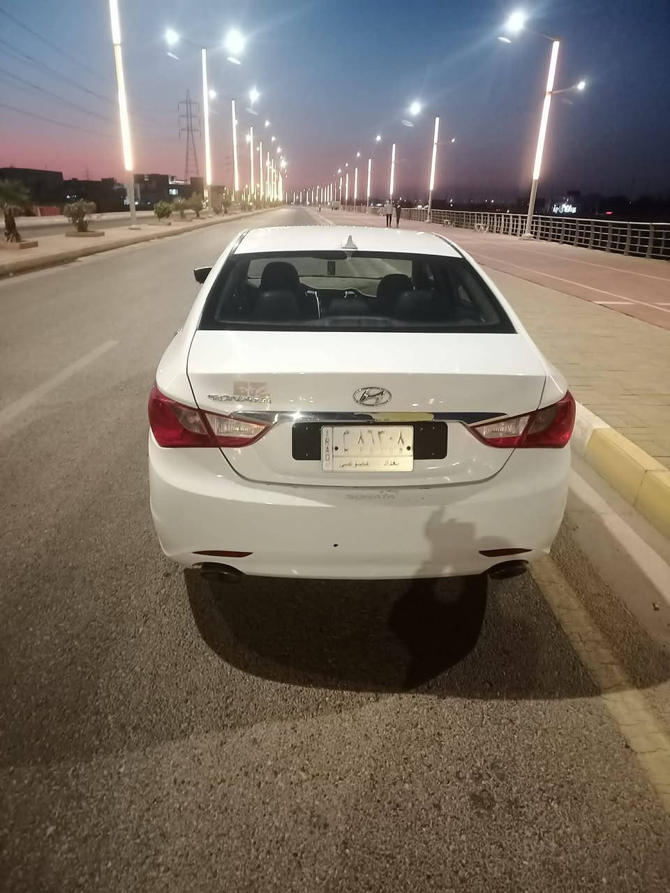 سلام عليكم 
سوناتا 2013 امريكي 
محرك 2400 ليبل واحد
السياره فول مواصفات 
فتحه تحكمات بصمه
بيها صبغ ثلاث قطع
بدون دواخل السونار بالمنشور
السياره جاهزه كير محرك 
تبريد جاهزه رقم بغداد 
تحويل مباشر السعر 92 $
وبيها مجال المكان الرمادي التأميم 
*********** اعتذر عن بيع القسط
