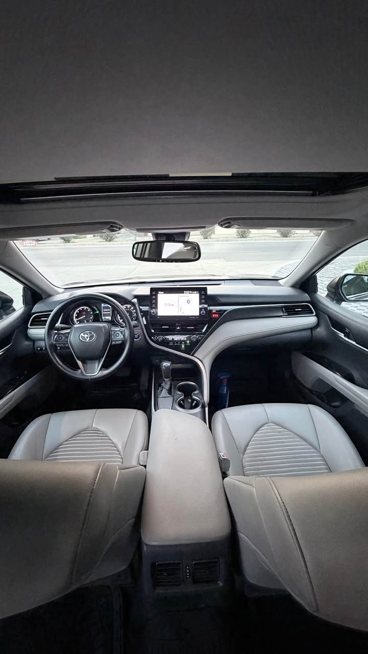 Toyota camry 2021 se++ 
سەیرەکو فول مواسە فاتە سلایتە خوتی جادە یە مەکینەو گێڕ بە شەرت رادار بە شەرت یەک پارچەی بۆیاخە بێ ناو ئێرباگ 
بەس سوکان تەقیوە بیلاد داندراوە تەوە ***********
*********** السليمانية, العراق
