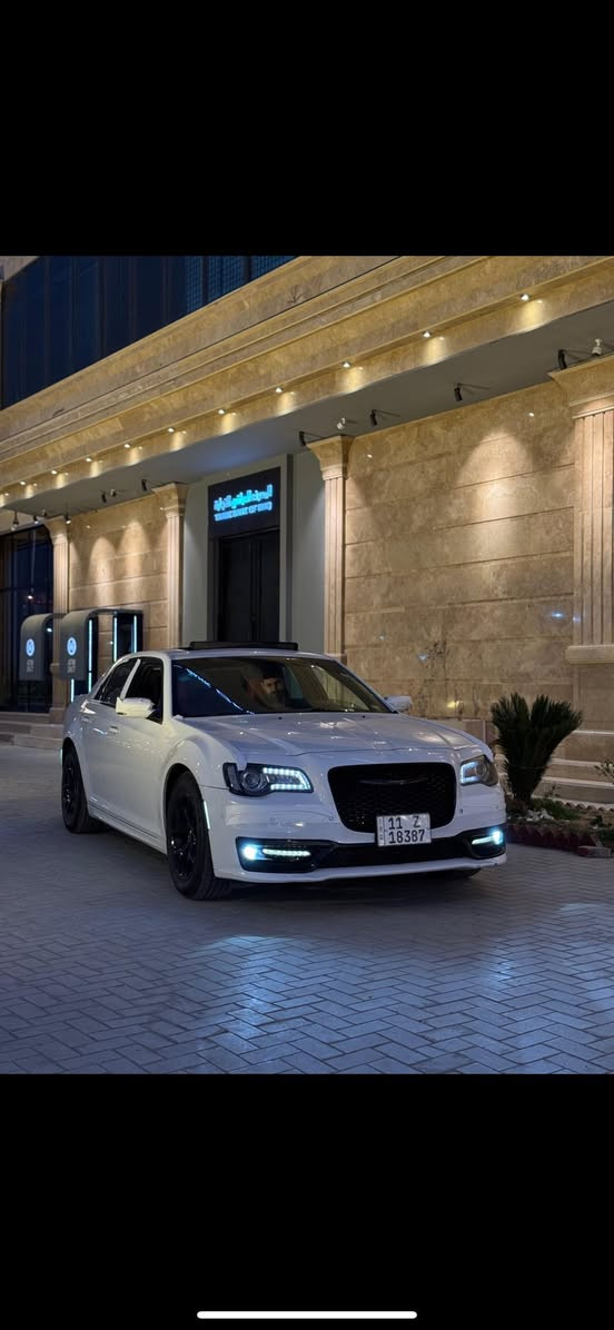 بسم الله الرحمان الرحيم
اوبامه s300 2020 اصل كلين فقط بارد صبعين
ماشيه 120 كيلو
فول الفول 1/1
رادار امامي
نقطه عمياء فتحتة سقف بنرامه
داخل احمر
كشن ميموري
فول للخير
السعر 300
مكان سياره بصره
***********
