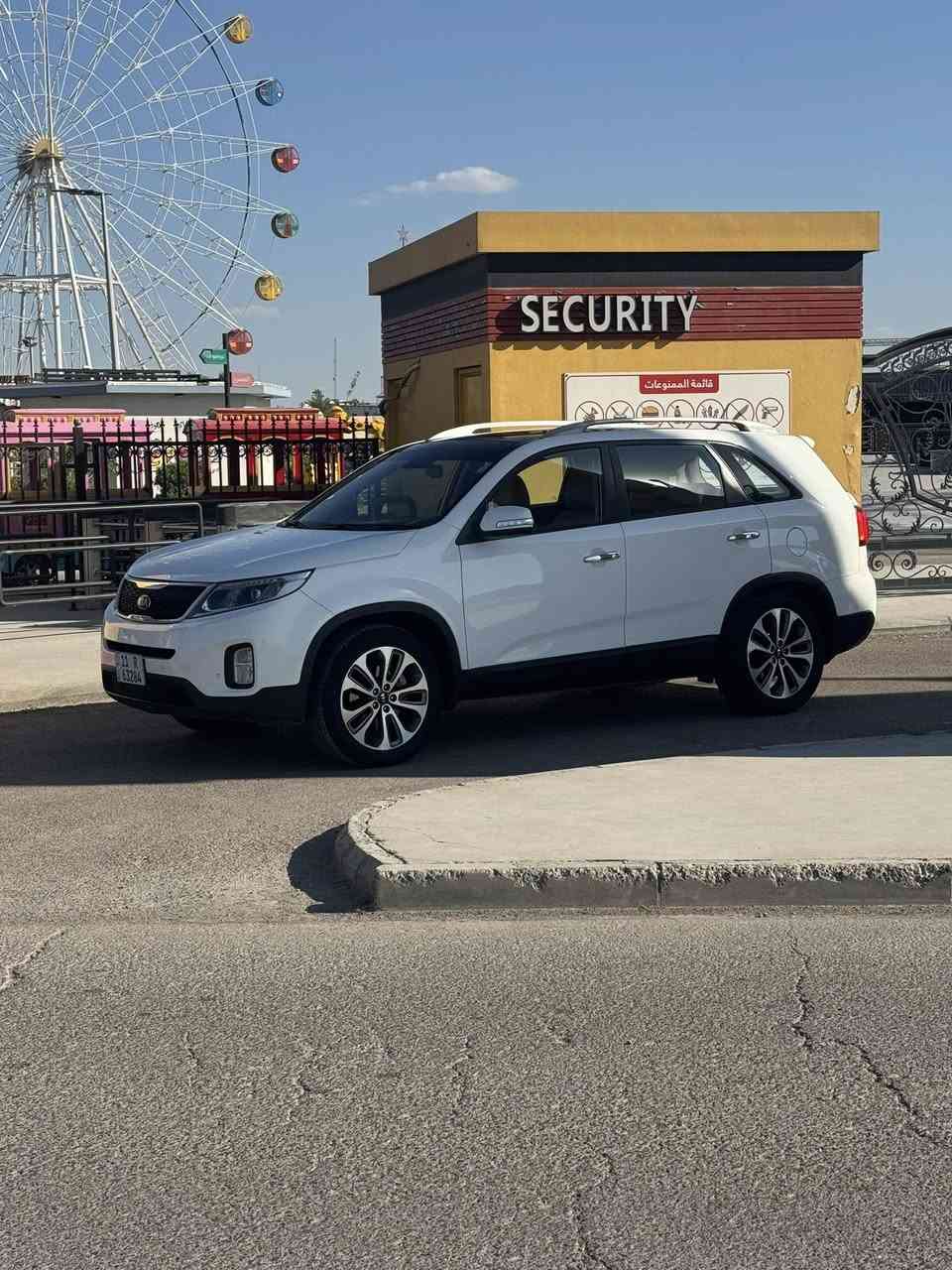 السلام عليكم للبيع سورنتو موديل 2014 فول مواصفات مكفوله من الصبغ ماشيه 157000السعر185 بيهه مجالللاستفسار *********** مكان السياره بغداد حي الجامعه
