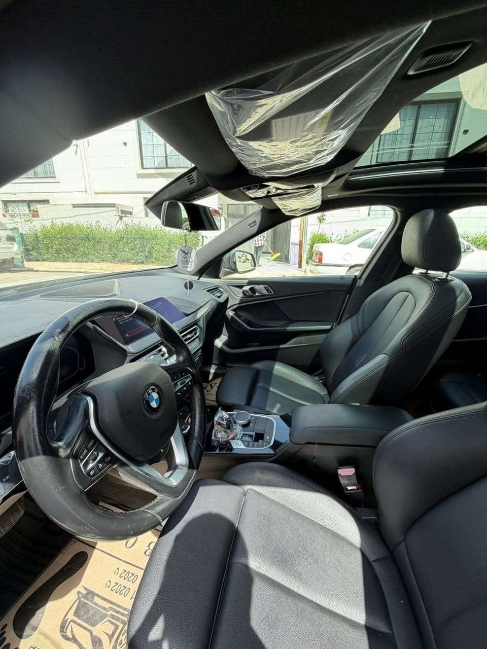 Bmw
موديل 2021
228 i حجم
مواصفات
بانوراما 
گيج الكتروني
كاميرا حساس
رادار
اوتو ستوپ
اوتوستارد
فول مواصفات
به س داتاشو نيه
بوياغ 5 پارچه ***********
