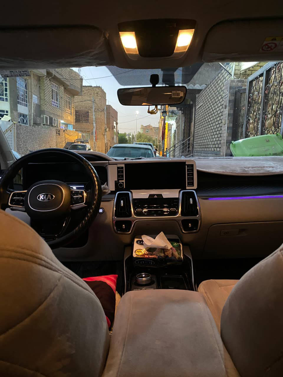 سلام عليكم سورنتو موديل 21 رقم اربيل ماشيه 77 الف حقيقة محرك سته سلندرفول مواصفات عده البنرامه كير موس كشنات جلد كشنات كهربائيه لايت  اربع عدسات جي بي اس سايد بريك بصمه السياره جديده بمعنى الكلمه مال بيت بيه بارد بلباب الاماميه مال صدر مكان السياره كوت نعمانيه ***********
