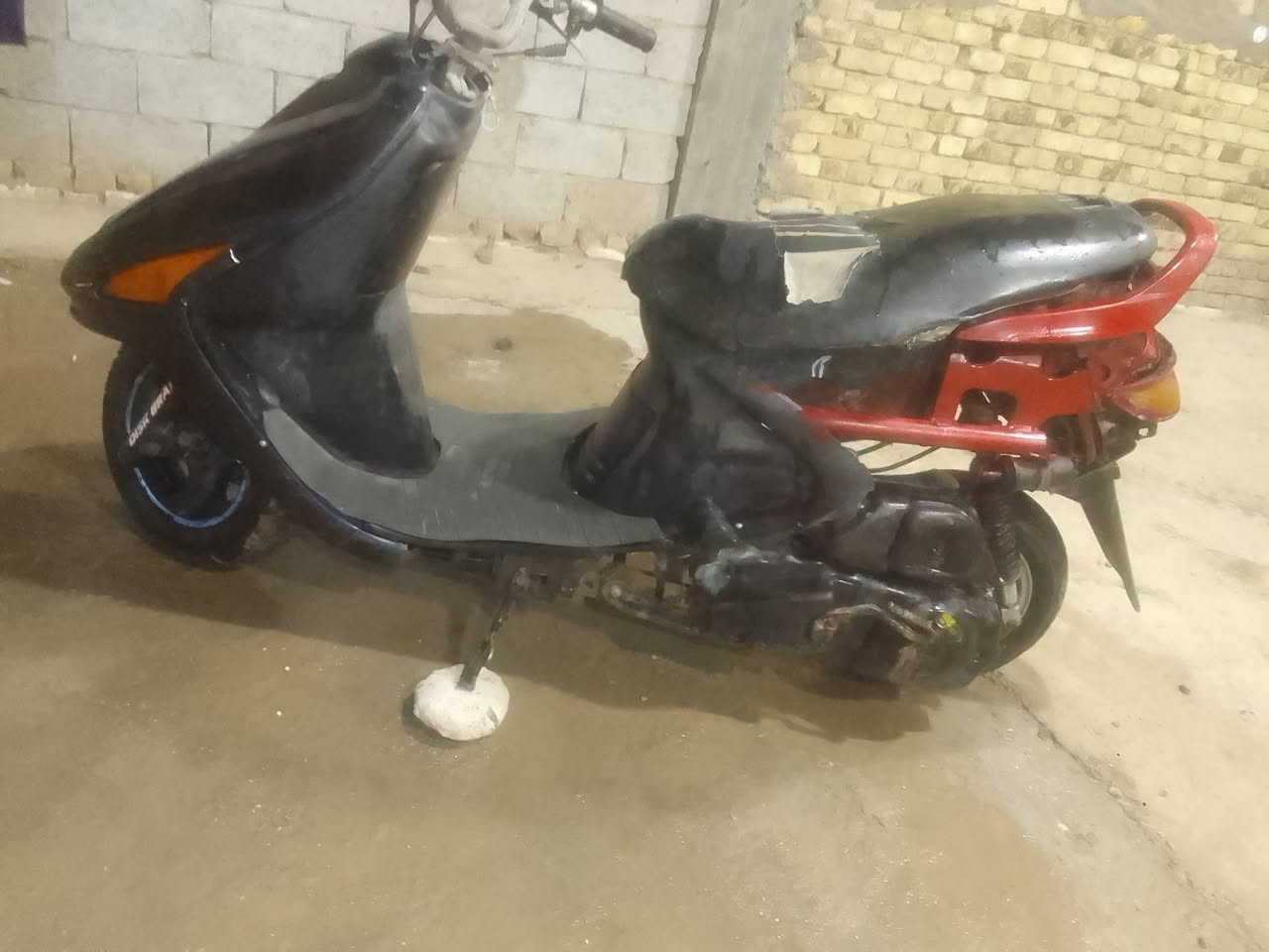 دراجة فراشة فحل
الدراجة نقصه بس صالنصه ونقوصات بسيطه 
شغاله هندر واحد 
200 وبيه مجال 
مكاني دوانية مركز 
تجفيته جديده الدراجة مصارله سبوعين


**إذا كنت صاحب هذا الإعلان وتريد حذفه لأي سبب، رجاءا أرسل رسالة إلى الدعم الفني**