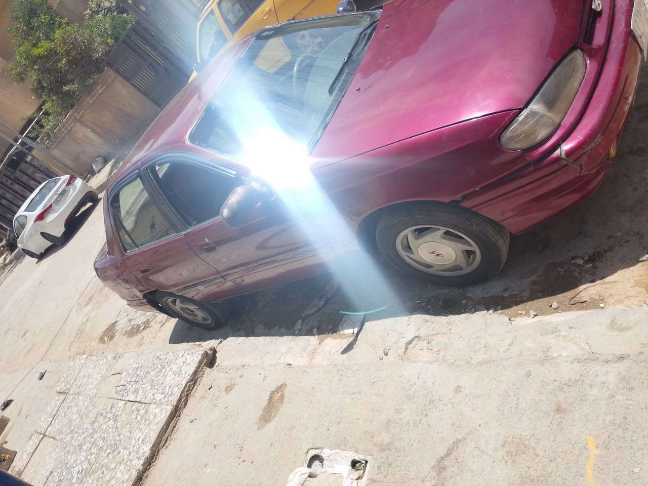 السلام عليكم النترا للبيع موديل 93 عنواني بغداد البياع السعر 26 رقم بغداد رقم الهاتف***********
