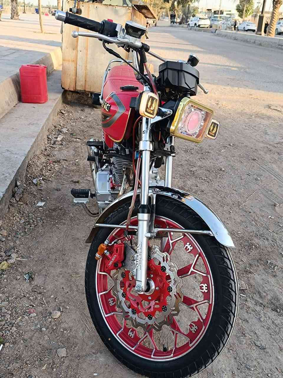 السلام عليكم دراجه رقم وسنويه سونك عنكبوت 5كير مديل26 محرك 200بلص بعده بسم الوكيل،، قفل مليون وربع  🚶‍♂️***********
