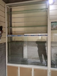 عارضة موبايل عدد 2 للبيع  قياس العرض متر و30سم  تاملات نقص فقط جامة  ا...