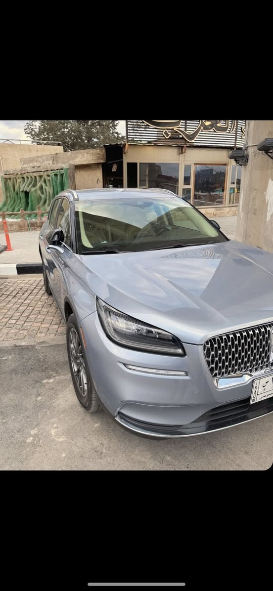 للبيع او مراوس بتاهو او كورلا حديث 
لينكون كورسير رقم بغداد موديل 2022

*الصناعه آمريكا تابعة الى شركة فورد 
السيارة اجت كفاله من امريكا بالعراق صار بيها ضربه رجعت ع بارد بتقنية PDR

مواصفات السياره 
* لون سمائي لامع 
*محرك 2000 تربو يولد 280حصان 
*نظام الحفاظ على المسار 
*نظام البريك العكسي 
*نظام جر العربات 
*نظام الثبات في المنعطفات 
*تعتيم تلقائي بالمرأه الوسطيه 
*تنبيه على الاشارات المروريه 
* حساس محيطي للسياره 
*رادار امامي 
*رادار جانبي 
*كاميرا 360 درجه 
*خمس وضعيات قياده 
*شاشه 10.1بوصه
*ماسحات جام ذكيه مستشعره للمطر
*مثبت سرعه 
*ميموري كشنات 3 اماكن خزن 
*منظومه هواء تلقائيه لتنقيه الهواء وازاله الروائح من داخل السيارة 
*تشغيل عن بعد 
*التحكم النشط في الضوضاء 
*بيبان فتح واغلاق كهربائي 
*28سماعه من شركة revel ال3d  ultima 
*تدفئه وتبريد الكشنات الاماميه 
*كشاف ضباب لد
*الدخول من الخارج للداخل كهربائي 
*نظام الترحيب بالاضائه 
*عزل السياره 
*مساعد اصطدام بريك تلقائي واكتشاف المشاه 
*نظام mykey 
*نظام تنبيه الطوارئ عند الاصطدام 
*دخول وتشغيل السياره بدون مفتاح عن طريق الرمز 
*استخدام الهاتف بمكان المفتاح 
* ماشيه 28 الف  الفقابل الزياده

للاستفسار ***********
