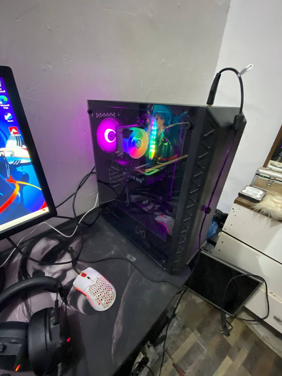 تحية طيبة – كيس + شاشتين بحالة ممتازة 🔥
💻 مواصفات الكيس:
• Intel Core i5‑12400F
• Gigabyte H610M K DDR4
• ASUS Dual RTX 4060 OC 8GB
• 16GB (2×8) DDR4 3200MHz RGB
• SSD Kingston 240GB
• Seagate Barracuda 7200.12 1TB
• FSP Pro 750W 80+
• MN-200 ECO Z FRGB
• الكيس: Gaming Case (4 Fans RGB)
💰 سعر الكيس: 975,000 د.ع
━━━━━━━━━━━━━━━
🖥️ الشاشات:
Ancor Communications Inc VG248
• الحجم: 24 بوصة
• الدقة: 1920×1080 (Full HD)
• التردد: 144Hz
• مناسبة للألعاب وأداء سريع
💰 السعر: 125,000 د.ع
━━━━━━━━━━━━━━━
RAPTOR 24″ Gaming Monitor
• الحجم: 24 بوصة
• الدقة: 1920×1080 (Full HD)
• التردد: 180Hz
• الاستجابة: 1ms
• مناسبة للألعاب عالية السرعة
💰 السعر: 130,000 د.ع
━━━━━━━━━━━━━━━
📍 المكان: كربلاء
🚚 متوفر توصيل لجميع المحافظات
📩 للتواصل: خاص ***********
