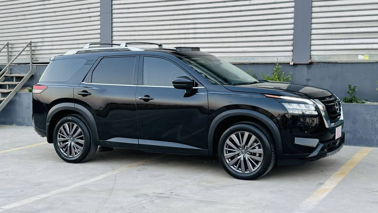 Nissan Pathfinder SL 
نيسان باثفندر SL
موديل  2024
محرك 6V    3500 
عداد المسافة 49  الف 
سقف بنوراما 
رادار امامي (تحديد مسار)
رادار جانبي (نقاط عمياء)
رادار خلفي (تحذير من الاصطدام)
كاميرات 360°
كشنات جلد
كشنات خلفية تدفئة 
كشنات Vip
بردات خلفية
شاشة كبيرة لمس+كاميرا
شبر جامرلغ السكن صبغ
بدون دواخل  
ارباك استيرن سستم
تترقم شمالي شرط الترقيم
السعر//  238 مجال بسيط
عنوان  كركوك 
***********
