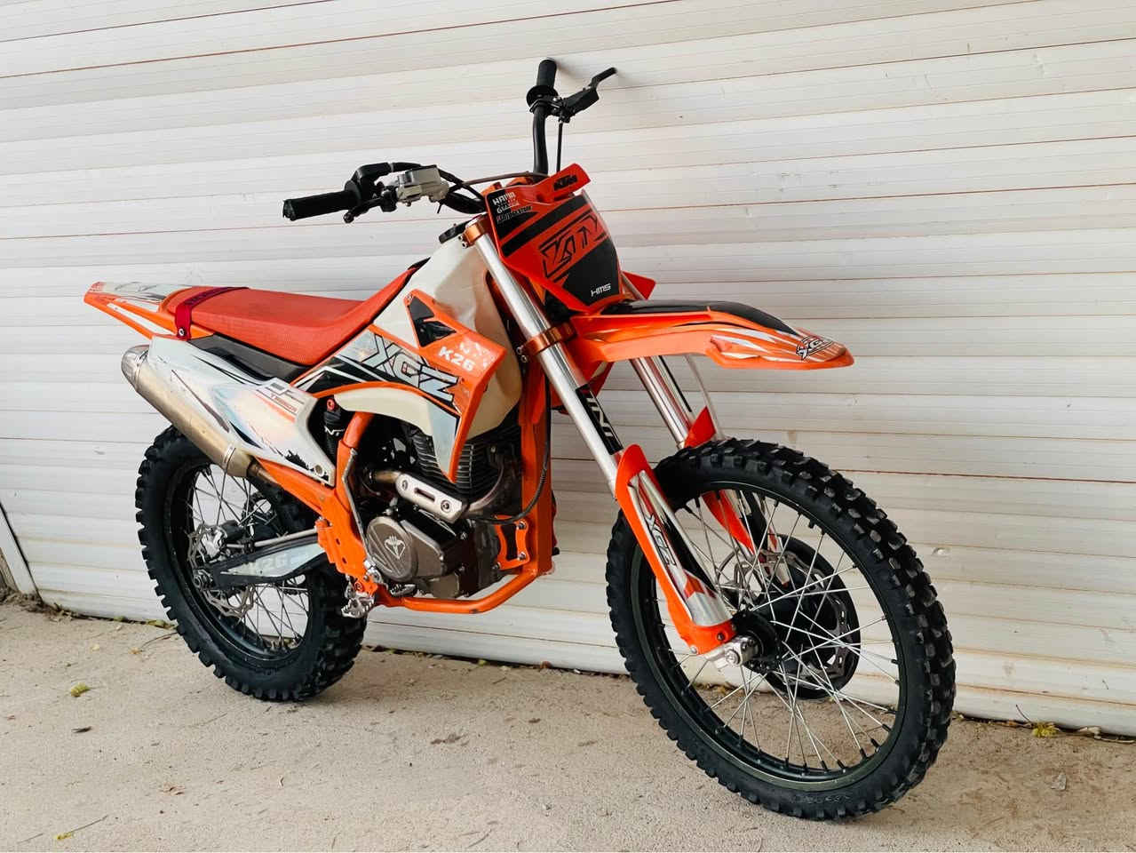 سلاو براياني ئةزيز

ئةم k26 بؤ فرؤشتن 

يان گؤرينةوة بة (rmz_kews_ktm_crx350)  

مؤديل ٢٠٢٤

مةكينة ٢٥٠ 

٤ وةلف

٥ گير 

بؤ عةيب مةپرسن

برغوو بة برغووي بةشةرت 

 نمونةي جواني و قوةت 

سعري (11گةلا ) 

رجائةن مةعامةلة قفل ناكةم موشتةريت وةرة سةيريكة و مةعامةلة دةكةين  

بةپيي توانا خاترت دةگرم

 شوينم نزيك كةلار

***********

*********** كالار, السليمانية
