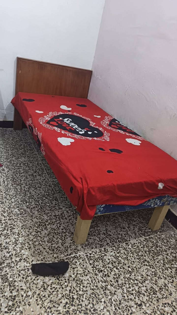 جرابي عدد 3 مع الدوشك وتخم 8مقاعد ب200


**إذا كنت صاحب هذا الإعلان وتريد حذفه لأي سبب، رجاءا أرسل رسالة إلى الدعم الفني**