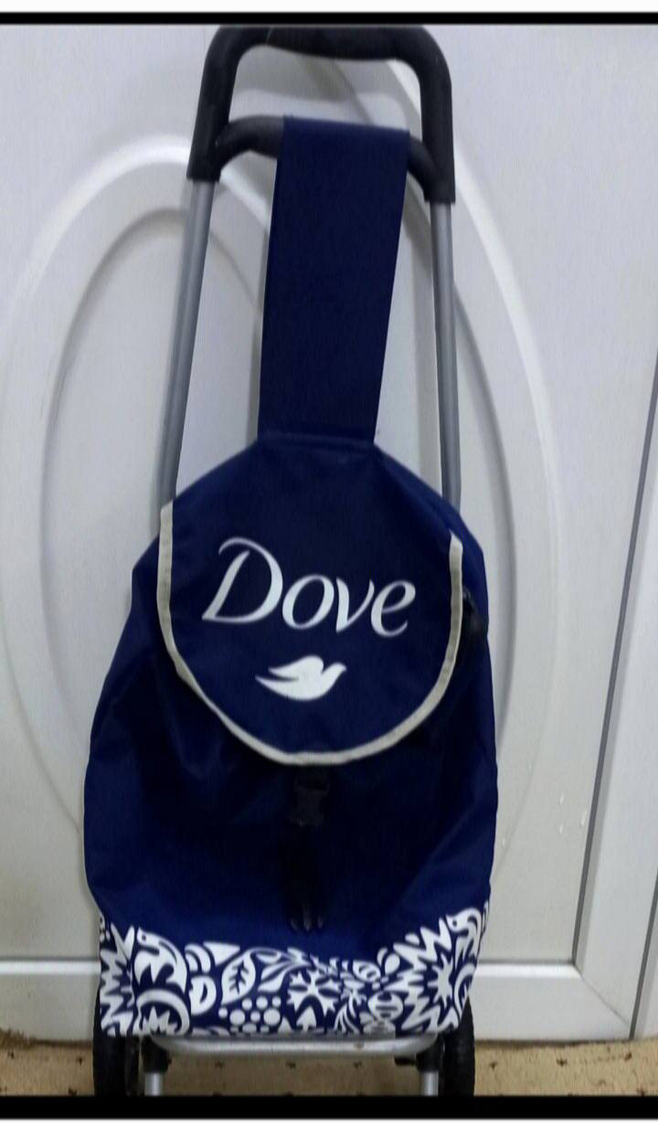 اغراض للبيع للاستفسار الاتصال عل الرقم ***********
