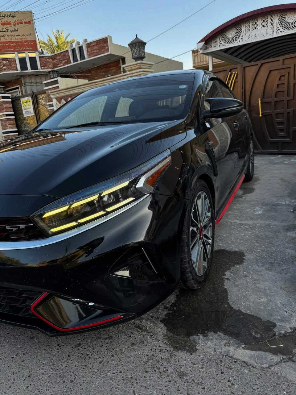 كيا فورتي GT موديل 2022
Kia Forte GT 2022

🌍 المدينة –  بغداد -  بسمايه 
رقم الهاتف :*********** 
.  🛣️  المسافة المقطوعة    -99 الف    كيلو
------------------------------------------------------------ 
✅ المواصفات :

كيا فورتي GT موديل 2022
🇺🇸 وارد أمريكي
ماشية 99 ألف كيلو

✅ محرك 1600 تيربو
✅ 4 سلندر قوة وعزم ممتاز
✅ GT فول مواصفات
✅ جير أوتوماتيك رياضي
✅ تشغيل بصمة
✅ دخول ذكي
✅ شاشة كبيرة حديثة
✅ كاميرا خلفية
✅ Bluetooth
✅ Apple CarPlay + Android Auto
✅ تحكم ستيرن
✅ تحكم صوت من المقود
✅ مثبت سرعة
✅ إنارة LED
✅ كشافات ضباب
✅ سنسرات أمامية وخلفية
✅ فتحة سقف
✅ تبريد قوي جداً
✅ مقاعد جلد رياضية
✅ ديكور داخلي رياضي وفخم
✅ رنكات GT أصلية
✅ نظام ECO لتوفير الوقود
✅ ABS + نظام توازن
✅ مانع انزلاق
✅ وسائد هوائية متعددة
✅ ثبات عالي بالطريق
✅ سيارة مرتبة جداً وما تحتاج أي صرف
📍ملاحظات السيارة:
حادث جاملغ خلفي و جاملغ امامي
السعر 132
