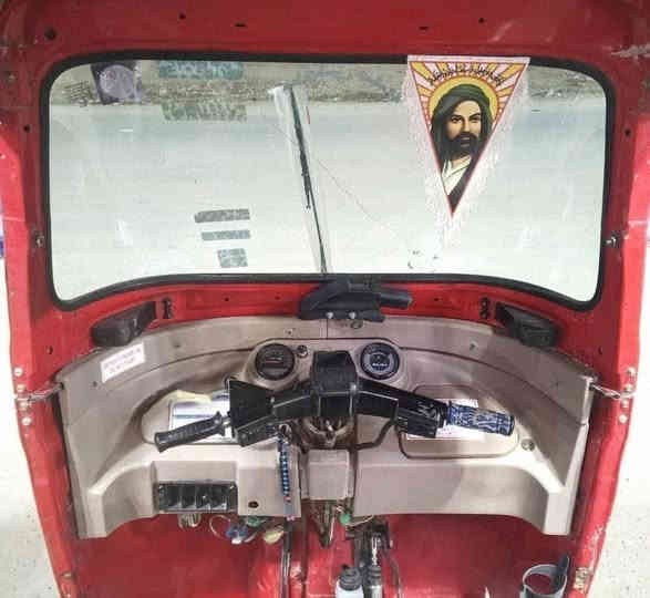 تكتك بجاج موديل 18 شهر 3
رقم وسنويه تحويل ثاني يوم
مكينه 20 مجفت شركه
مصبوغه جماليه عام 
بغداد مدينة الصدر
السعر 4300
***********
