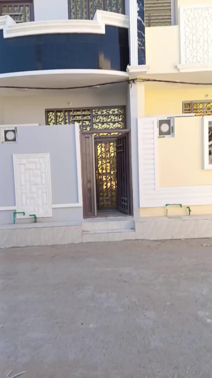 السلام عليكم اخوان عندي بيوت بلقصاد مساحة 50 متر طابق ونص سعر 80 مليون مقدمه 40 وشهر 750 مجمع الفقار ااسكني كربلاء مقابيل مستشفى الكفيل وتنزل يبعد عن الامام كيلوين خدمات كامله سند 25 قريب على سايدين مال جاير ***********///*********** #الجميع #كربلاء #عقار #قطع #بيوت #بصره #بغداد #عماره
