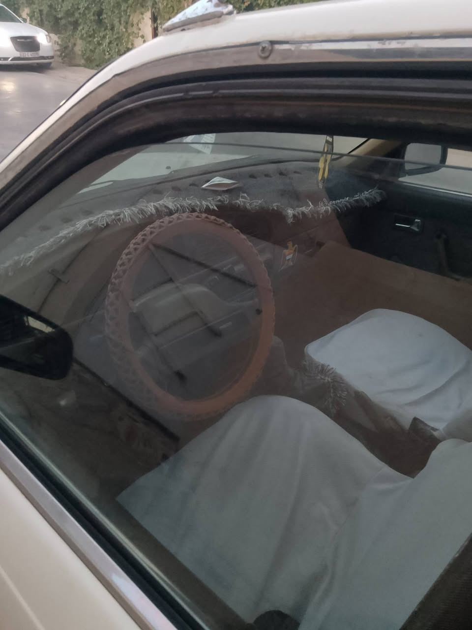 السلام عليكم ورحمة الله
مازدا 626 للبيع 

GLX

 رقم كركوك

سنويه لحد 2030

هزه بعدها  

 موديل 91

محرك 8 بخ 

محرك شرط 

كير شرط 

تدفئه شغاله 

التبريد يحتاج تصليح 

صدر 80/100

تايرات  80/100

السعر 35ورقة وبيه مجال 

رقم الهاتف ***********

 

العنوان كركوك
