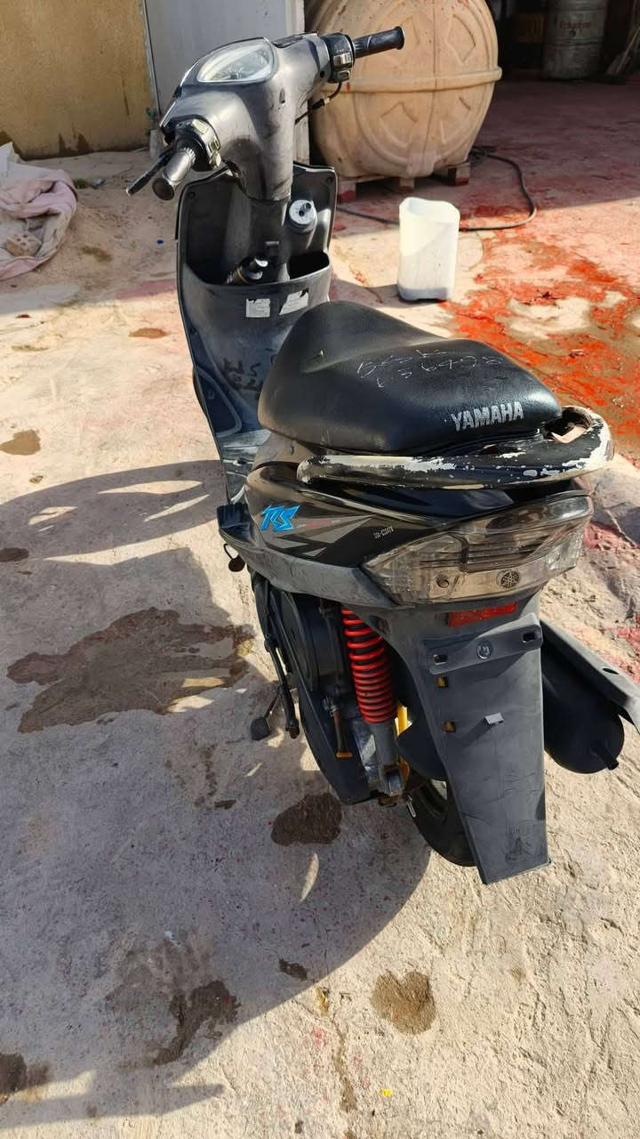 ماكس عدله 
بوشه49بلاد 
مكينه بلاديه وناعمه 
سعرها 400وبيها مجال قليل 
مكاني رمادي 
شراي اتصل 
***********
