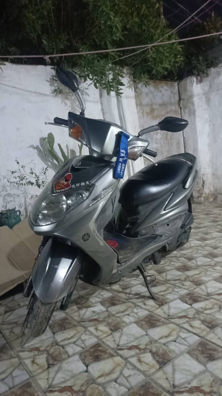 سكنس نضافه فول تراي وين ما تريد سعر 400 وبيه مجال 
***********
