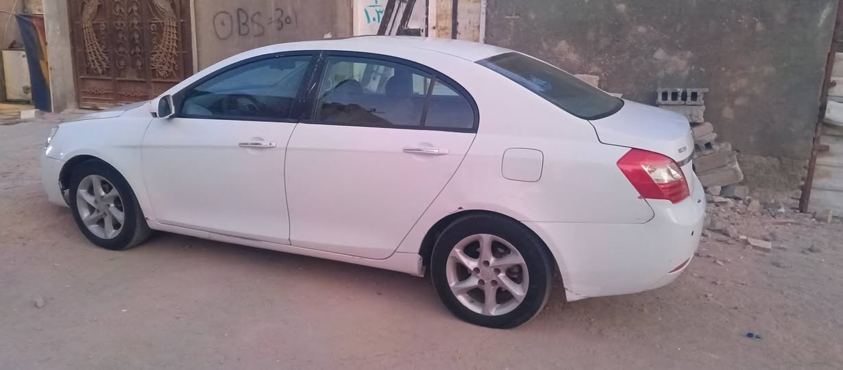 سلام عليكم جيلي ام كراند 7 2013 بيهه جاملغ خلفي كير محرك جدد سنويه ما صاقطه السعر 44 وبيهه مجال *********** مكاني كربلاء رقم نكليزي
