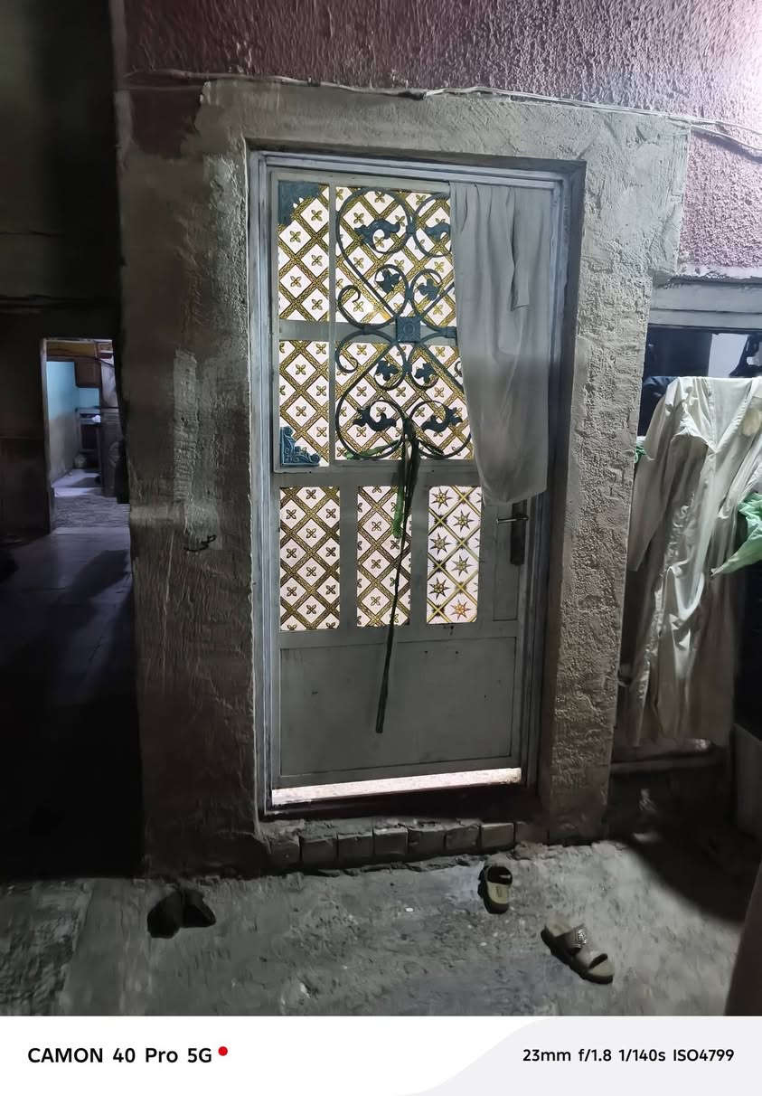 سلام عليكم بيت للبيع مساحه 200متر 3غرف العنوان حي طارق الوصط قرب حسينيةابو صالح فرع الكناني سعر 50وبي مجال بسيط


**إذا كنت صاحب هذا الإعلان وتريد حذفه لأي سبب، رجاءا أرسل رسالة إلى الدعم الفني**