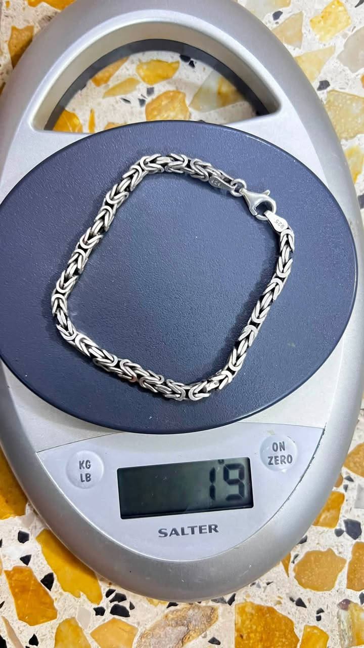 سوار فرعوني جديد ماملبوس ابد وزنه ١٩ غرام مراوس فقط بسوار اكثر وزن ونتفق ع الفرق


**إذا كنت صاحب هذا الإعلان وتريد حذفه لأي سبب، رجاءا أرسل رسالة إلى الدعم الفني**