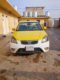 كيه ريو 2011 ضررها جاملق اليمين مبدل والباقي مكفول من طخه ولا معجون  أ...