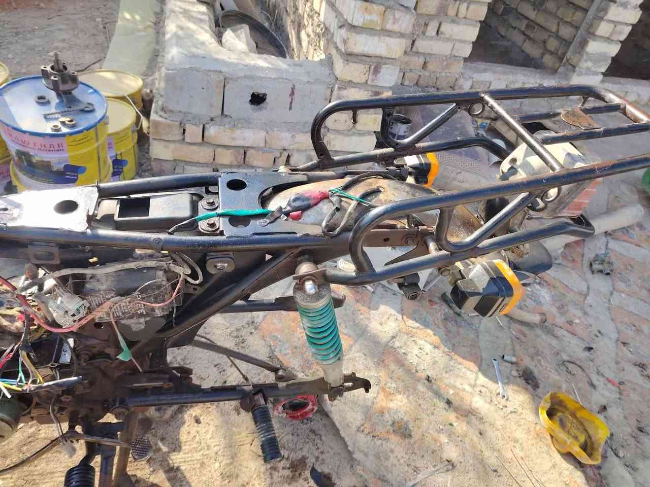 السلام عليكم للبيع دراجه برفاز موديل 2015//اوراق اصولي دراجه كله غراضه كاامله بس محرك فااتحه يريد ولفات اوراق اصولي اوراق اصولي السعر 325//وبيه مجال للشراي
شراي تعال خاص وبيك خير وتدلل الاستفسار عل هااتف 
***********العنوان الديوانية علا طريق الدغاره معمل الطابوك
