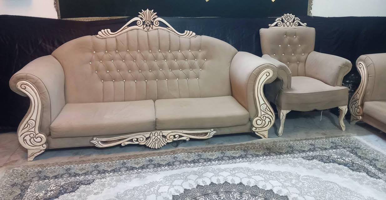 350 تخم ملكي تركي زان 8مقاعد


**إذا كنت صاحب هذا الإعلان وتريد حذفه لأي سبب، رجاءا أرسل رسالة إلى الدعم الفني**