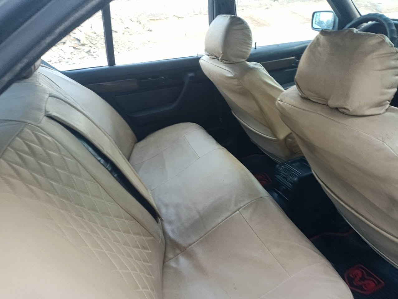 بي ام 535 للبيع او مراوس 
موديل 91 سنويه 28 بسمي 

سياره كير محرك اكسل  كفاله 

تبريد شغال 

كهربائيات كله شغاله 

لايت زنون الاصلي 

حداديه 75

سعر 55 

***********

ميسان
