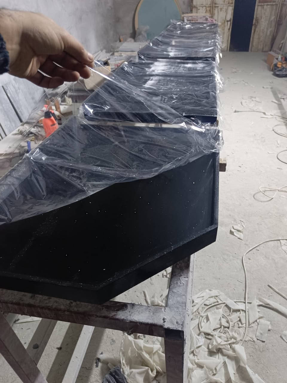 كوارتز اسود من عمل معمل نور فاطمه 

للتواصل والاستفسار ***********
