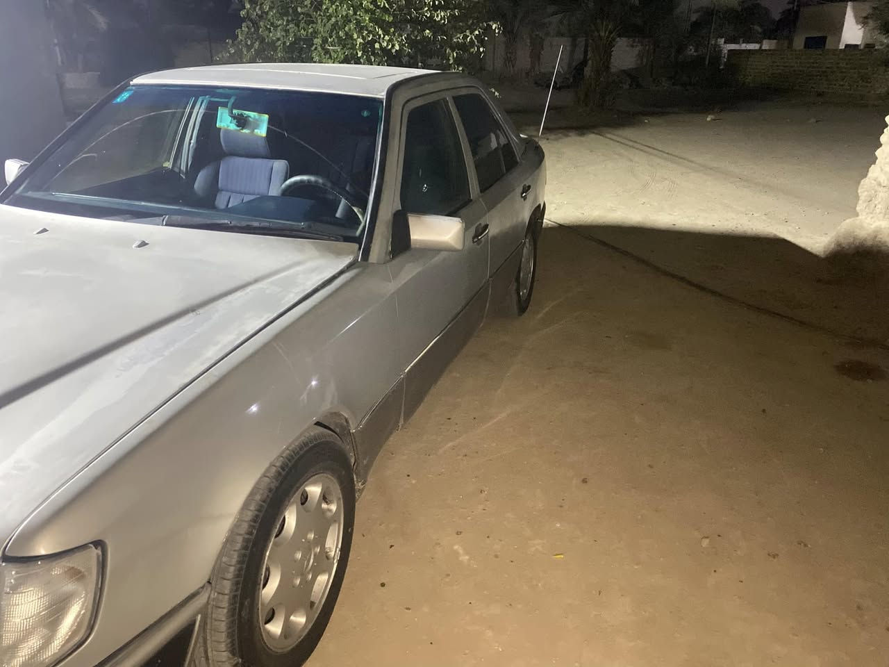 دب. موديل ٨٨

السياره مكفوله

***********
