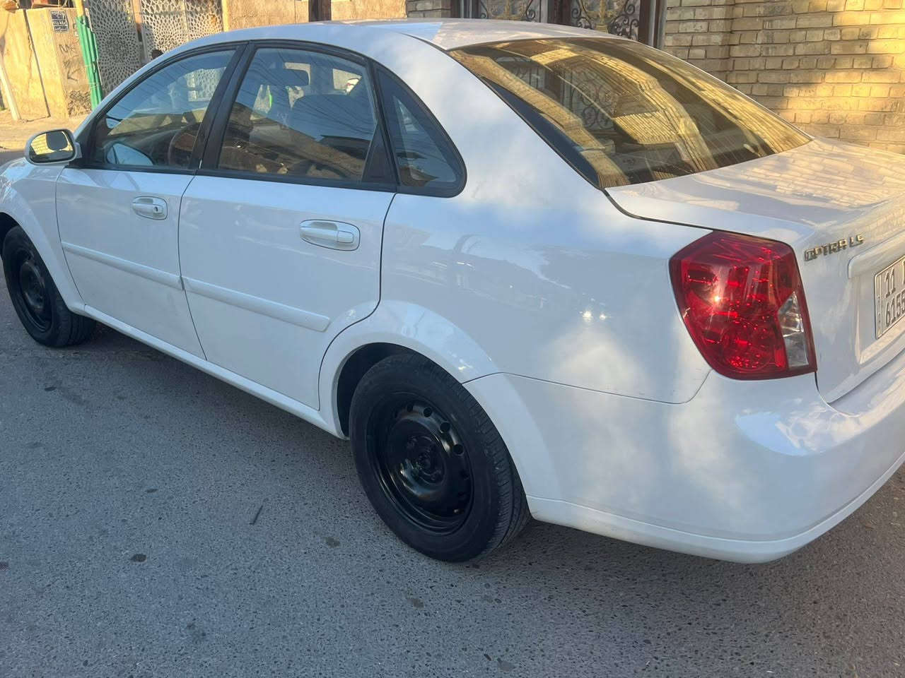 السلام عليكم اوبترا موديل ٢٠١١ تحويل مباشر رقم بغداد سيارة بيها جاملغ أمامي صبغ وهلال خلفي وبيها بارد جوة التريشة مال باب السائق نقص كمبريسر تبريد والباقي جاهزة السعر ٧٧ مكاني بغداد اتصال على الرقم ***********
