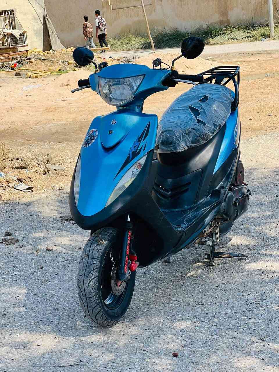 سلام عليكم دراجة للبيع ما مفتوحة دراجة ما ناقصها اي شي كهربائيات وسلف شغالات دراجة ما عايزة شي مكاني الشارع العام قرب محطة دبيس السعر 750 وبيها مجال 
المو شراي لا يتعبني


**إذا كنت صاحب هذا الإعلان وتريد حذفه لأي سبب، رجاءا أرسل رسالة إلى الدعم الفني**