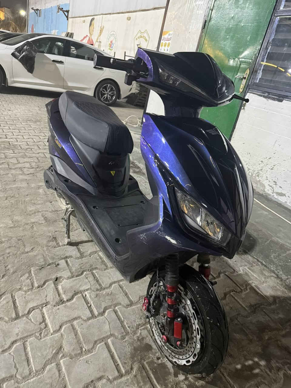 السلام عليكم
درجه شحن 6 بطاريات كلش نضيفه 

للبيع السعر 850 الف

***********
