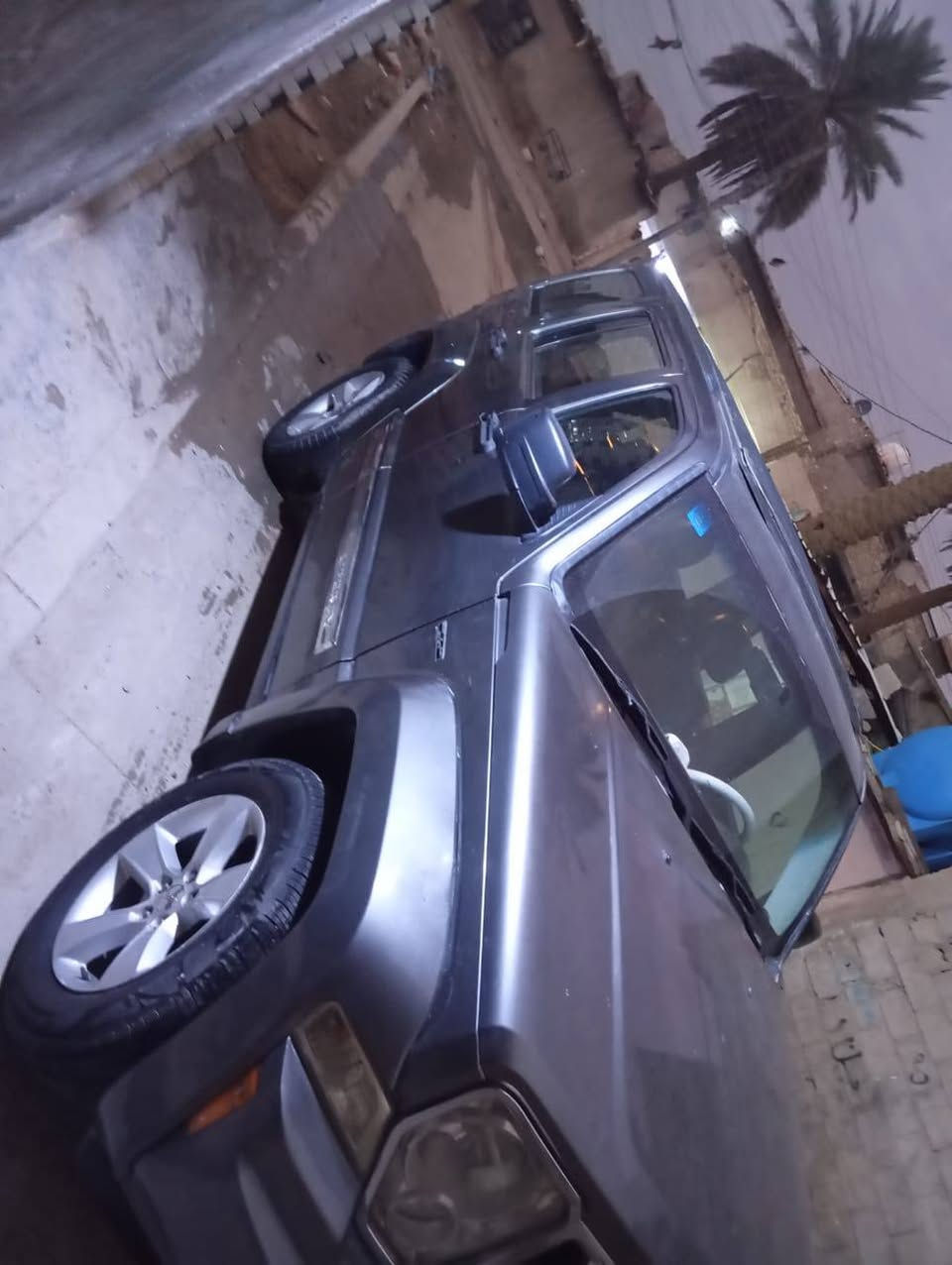 السلام عليكم جيب لبرتي مديل 2012 السيارة مكفولة مكينة و كير وحداديه وتخم تاير السيارة فول مواصفات تحكم ستيرن جهتين كشنات كهرباء بنوراما اكروز شاشه اوكامره منضومه زنون السياره فور ويل السياره منضومه غاز 80 لتر السيارة باسمي ارقام انكليزي هزه جديدة السيارة جديدة مال جناي رقمها بغداد مكانها بغداد الامين الثانية حي الرأسه رقم *********** السعر 90
