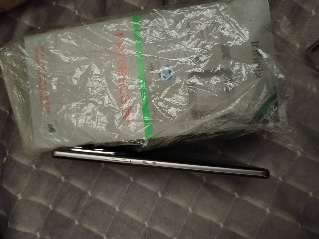 للبيع فقطInfinix NOTE 50S 5G  ببجي 
90 فريم مكفول كفاله عامه وما مفتوح قبل 4 اشهر فاتحه من الكارتونه 

معالج Dimensity 7300 Ultimate 
محدث احدث اصدار Android 16
 مواصفاته معروفه شاشه منحنيه أمولد 144هرتز 

 بطارية5200الاف عملاقه ذاكره 256 عشوائيه 8+8 يعني 16 
يجي ويا كارتونه وكفر مالته لبلادي 
شاحنه وسماعات ضايعات 

السعر250الف (قفل) المكان بغداد البياع ماعندي توصيل..


**إذا كنت صاحب هذا الإعلان وتريد حذفه لأي سبب، رجاءا أرسل رسالة إلى الدعم الفني**